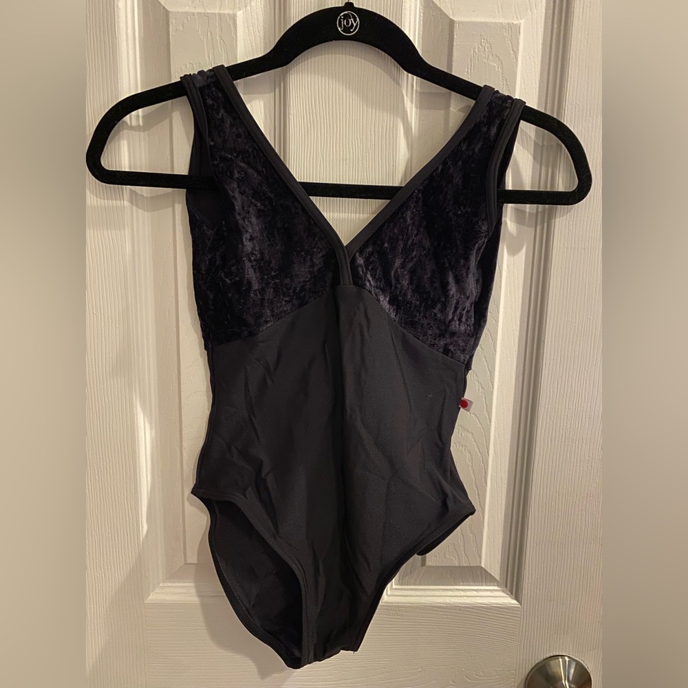 Yumiko Black Velvet-Top Dance Leotard